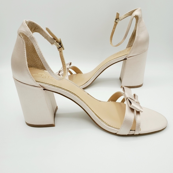 Badgley Mischka Jewel Rio heels NIB - Picture 4 of 8